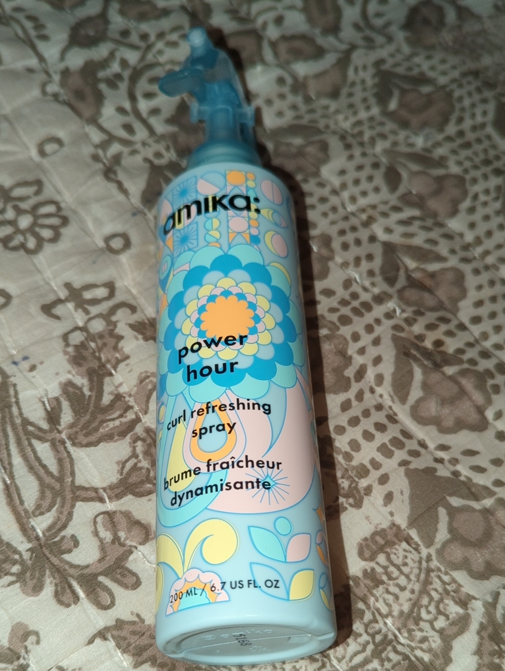 amika Power Hour Curl Refreshing Spray - Light Blue & Yellow